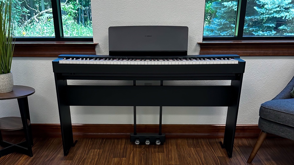 Цифровое пианино Yamaha P-225