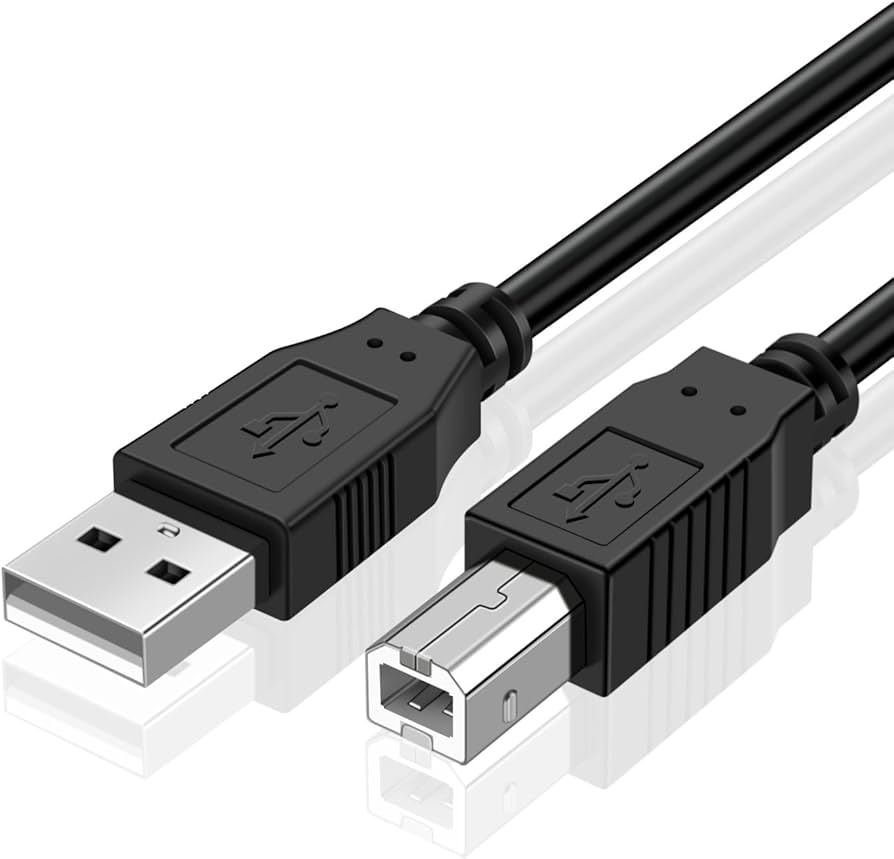 Чёрный USB-кабель A→B: плоский разъём USB Type A и квадратный USB Type B для подключения пианино к компьютеру
