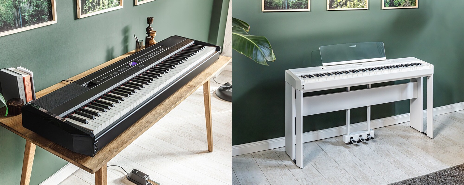 Два кадра рядом: чёрное портативное пианино Yamaha P-525 лежит на письменном столе с отдельной педалью на полу, и белое P-525 стоит на фирменной стойке с блоком из трёх педалей